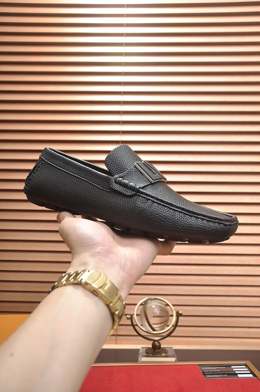Men's men's shoes 💰420💶 [LV Doudou shoes] (water-dyed cowhide lining) new model is on the market, available on the official website. The new Doudou shoes are processed into single-color materials, and the uppers are made of imported horsehide leather. The body of the shoe is fully hemmed with mark thread, and is lined with imported original cowhide leather. The elegant shoe shape is super suitable for all-matching, and the size is 38-44.